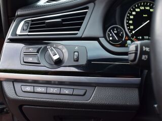 BMW 750 Individual Shadowline 4.4 V8 N63 300kW