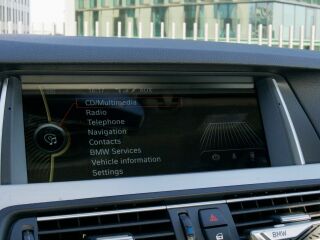 BMW 523 3.0 R6 150kW