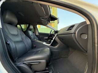 Volvo V60 Summum Facelift EU6 2.0 R4 D4 TDI 133кВ