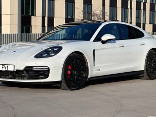 Porsche Panamera GTS 4.0 338kW