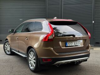 Volvo XC60 D5 AWD 2.4 165кВ