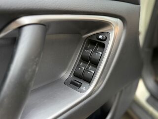 Subaru Outback Premium Edition 2.5 121кВ
