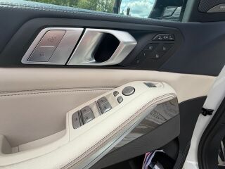 BMW X7 M-SPORT / INDIVIDUAL / SHADOW LINE 3.0 B58C 250kW