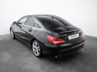 Mercedes-Benz CLA 250 4Matic Coupe 2.0 155кВ