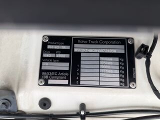 Volvo FH 500 6X2 EURO6 + BDF 20Ft 375kW