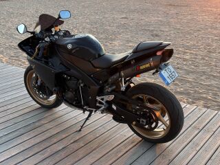 Yamaha YZF - R 1