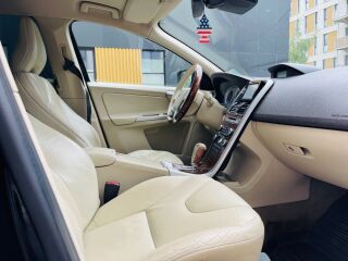 Volvo XC60 Summum AWD 2.4 D5 151kW