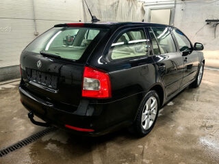 Skoda Octavia 1.6 77кВ