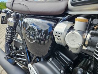 Triumph Bonneville T120 Black 59kW