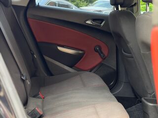 Opel Astra 1.7 81кВ