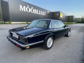 Jaguar XJ DAIMLER 4.0 166kW