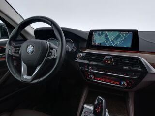 BMW 530 d xDrive Touring Luxury Line 3.0 195кВ