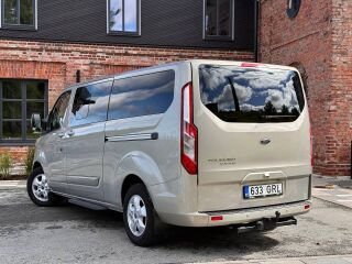 Ford Tourneo Custom Long family 2.0 125kW