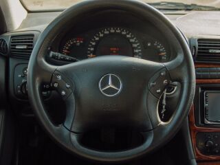 Mercedes-Benz C 180 2.0 95кВ