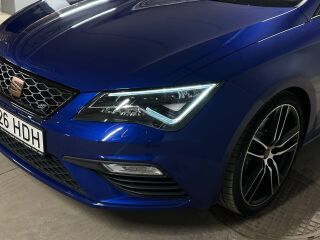 SEAT Leon ST Cupra 300 4Drive 2.0 221kW
