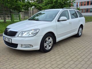 Skoda Octavia 4X4 Ambiente ATM 2.0 TDI 103кВ