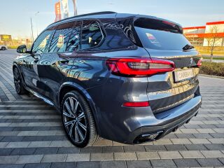 BMW X5 xDrive M-Sport Individual 3.0 195kW