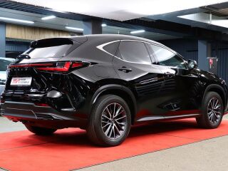 Lexus NX 450h+ AWD Business Plus 2.5 Plug In Hybrid 136kW