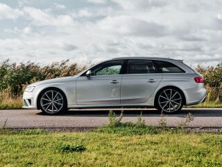 Audi RS 4 V8 Bang&amp;amp;Olufsen 4.2 331кВ