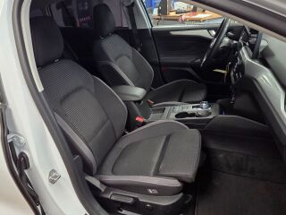 Ford Focus Turnier Cool & Connect 1.5 R4 EcoBlue 88kW