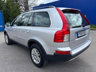 Volvo XC90 Momentum AWD 2.4 R5 D5 136kW