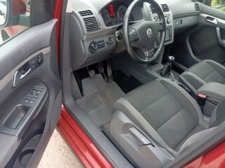 Volkswagen Touran 2.0 R4 TD 103kW