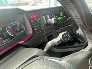 Scania S580 13.0 V8 DC16 117 427кВ