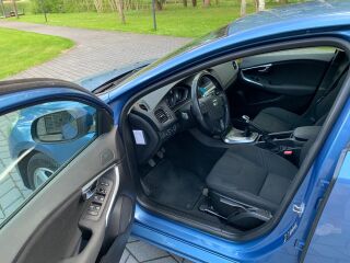 Volvo V40 2.0 140kW