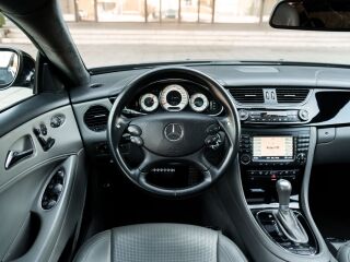 Mercedes-Benz CLS 55 AMG 5.4 V8 M113k 350кВ
