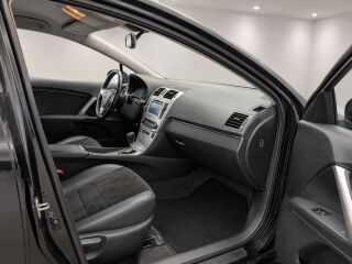 Toyota Avensis 2.2 110kW