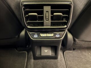 Lexus RZ 450e Luxury + Dimmable Panormaic Roof 132kW