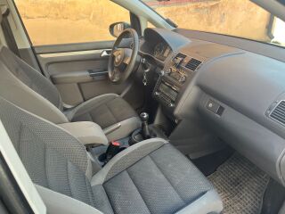 Volkswagen Touran 2.0 103кВ