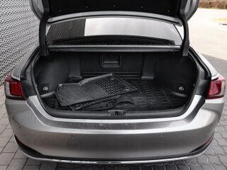 Lexus IS 300h 2.5 131kW
