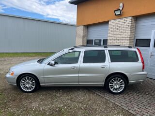 Volvo V70 Facelift 4WD 2.4 D5 136kW