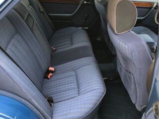 Mercedes-Benz E 200 2.0 87kW