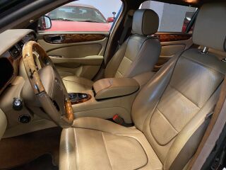 Jaguar XJ L Vanden-Plas 4.2 219kW