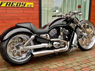 Harley-Davidson VRSCSE Screamin' Eagle CVO V-Rod V2 Revolution 92kW