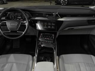 Audi e-tron 55 300kW