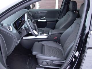 Mercedes-Benz EQA 250+ 140kW