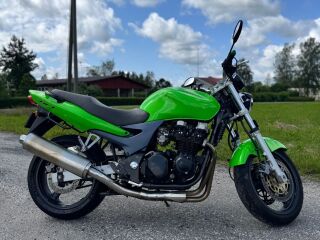 Kawasaki ZR - 7 ZR 750F R4 56kW