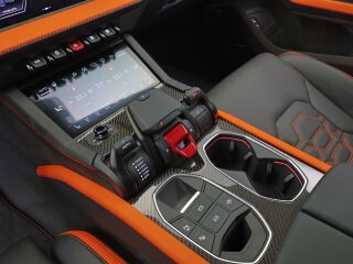 Lamborghini Urus 4.0 588кВ