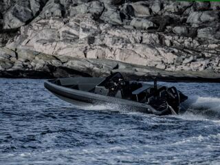 IRON 827 Mercury V8 300 RACING