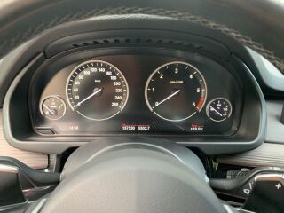 BMW X5 40d xDrive M-pakett 3.0 R6 230кВ