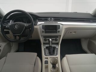 Volkswagen Passat Comfortline 1.8 132кВ