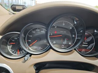 Porsche Cayenne Diesel 3.0 180кВ