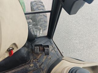 John Deere 3720