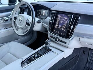 Volvo V90 D4 Momentum 2.0 140kW