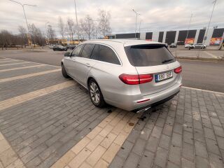 Mercedes-Benz E 200 1.6 118kW