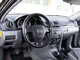 Mazda 3 1.6 77kW