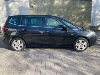 Opel Zafira Sport Tourer 2.0 R4 TDCI 121kW